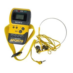 Sony Walkman Sports SRF-M70 AM/FM Radio + Sony MDR-W10 Headphones